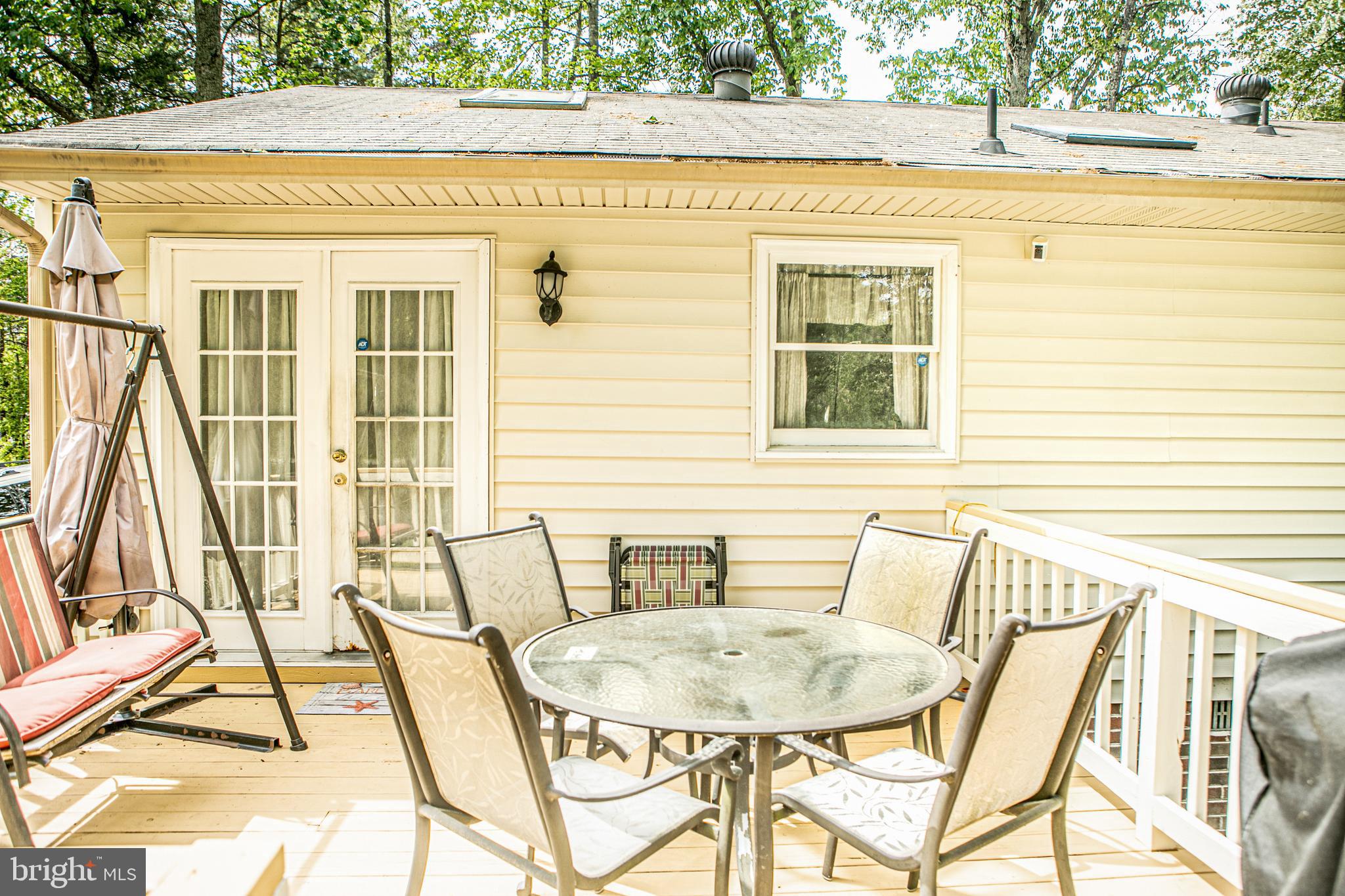 CAROLINE PINES - Residential