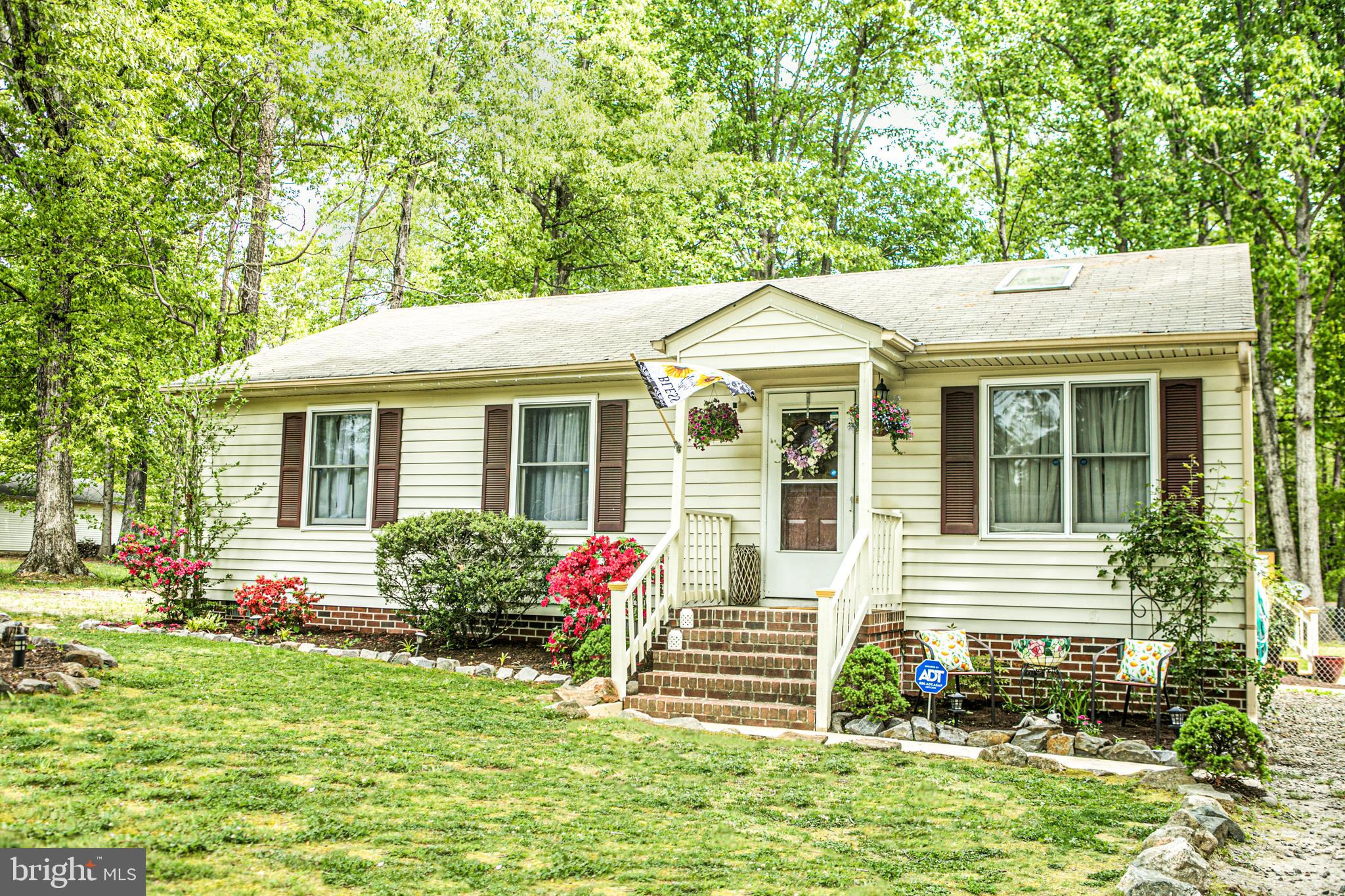 CAROLINE PINES - Residential