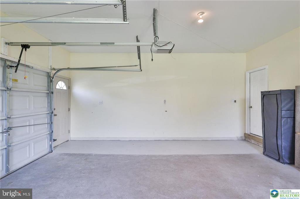HEATHERFIELD - Residential