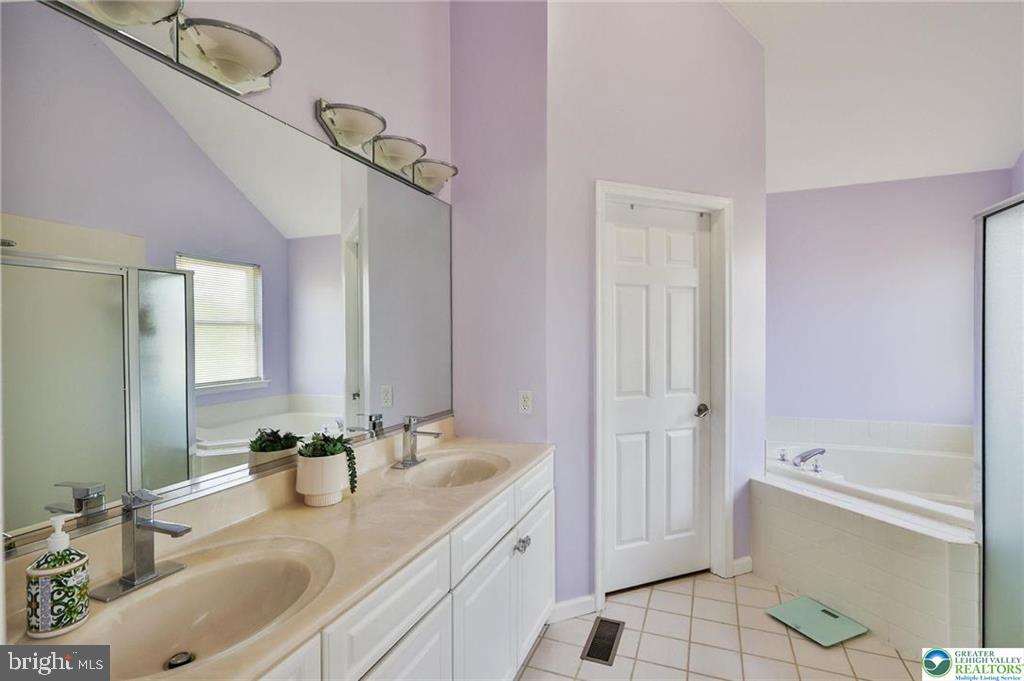 HEATHERFIELD - Residential