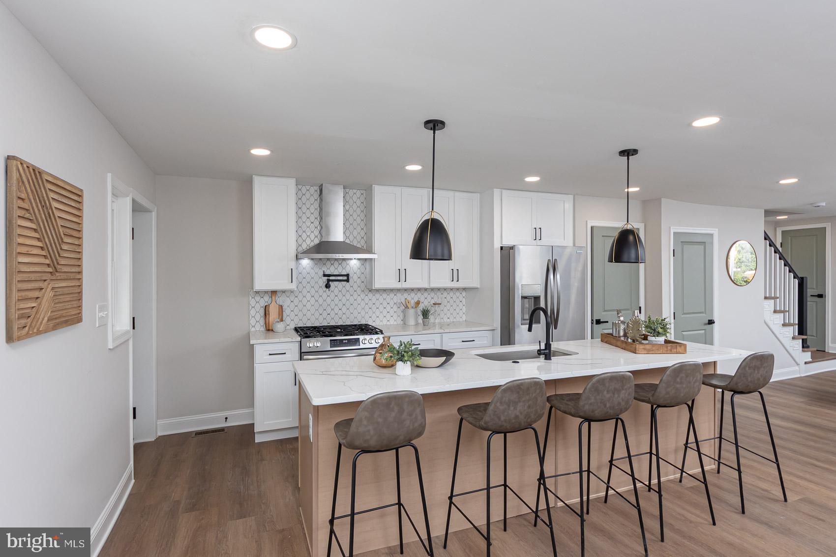 GLEN OAKS - Residential