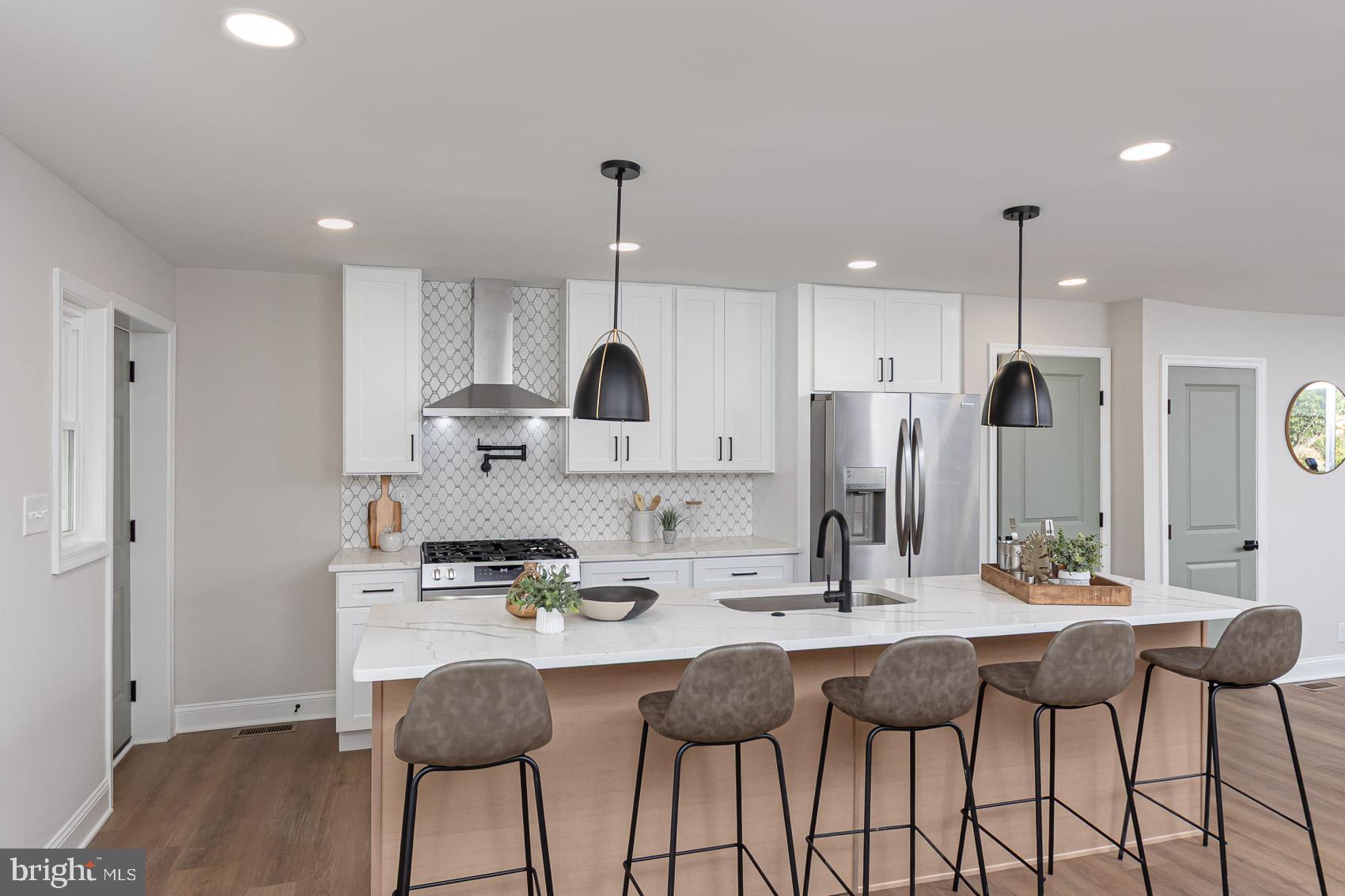 GLEN OAKS - Residential