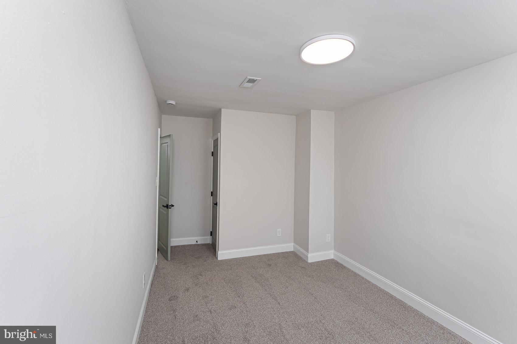 GLEN OAKS - Residential