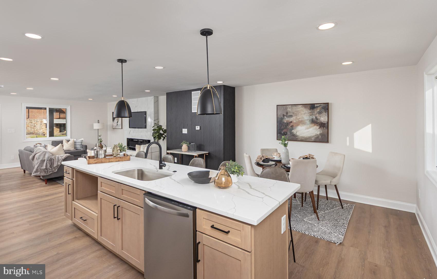 GLEN OAKS - Residential