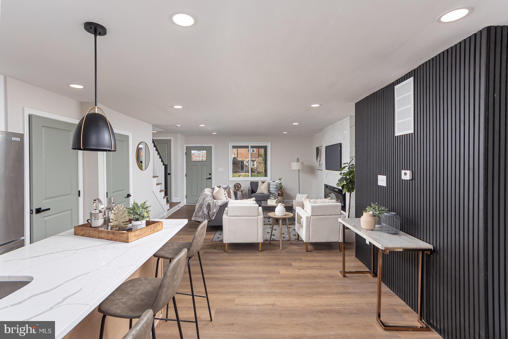 GLEN OAKS - Residential