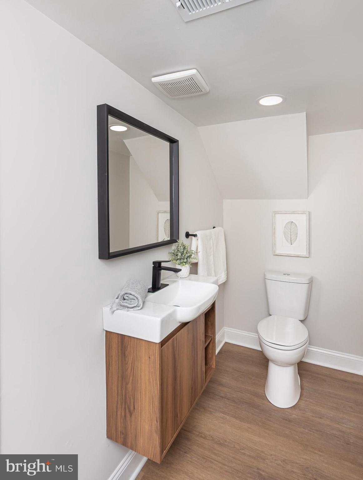 GLEN OAKS - Residential