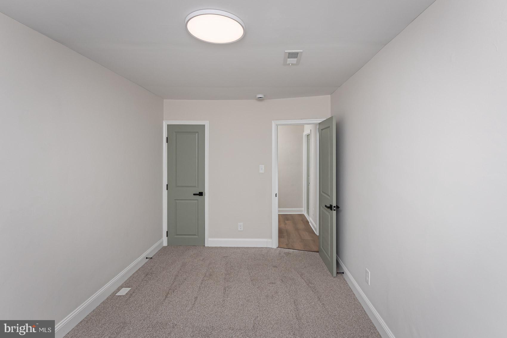 GLEN OAKS - Residential