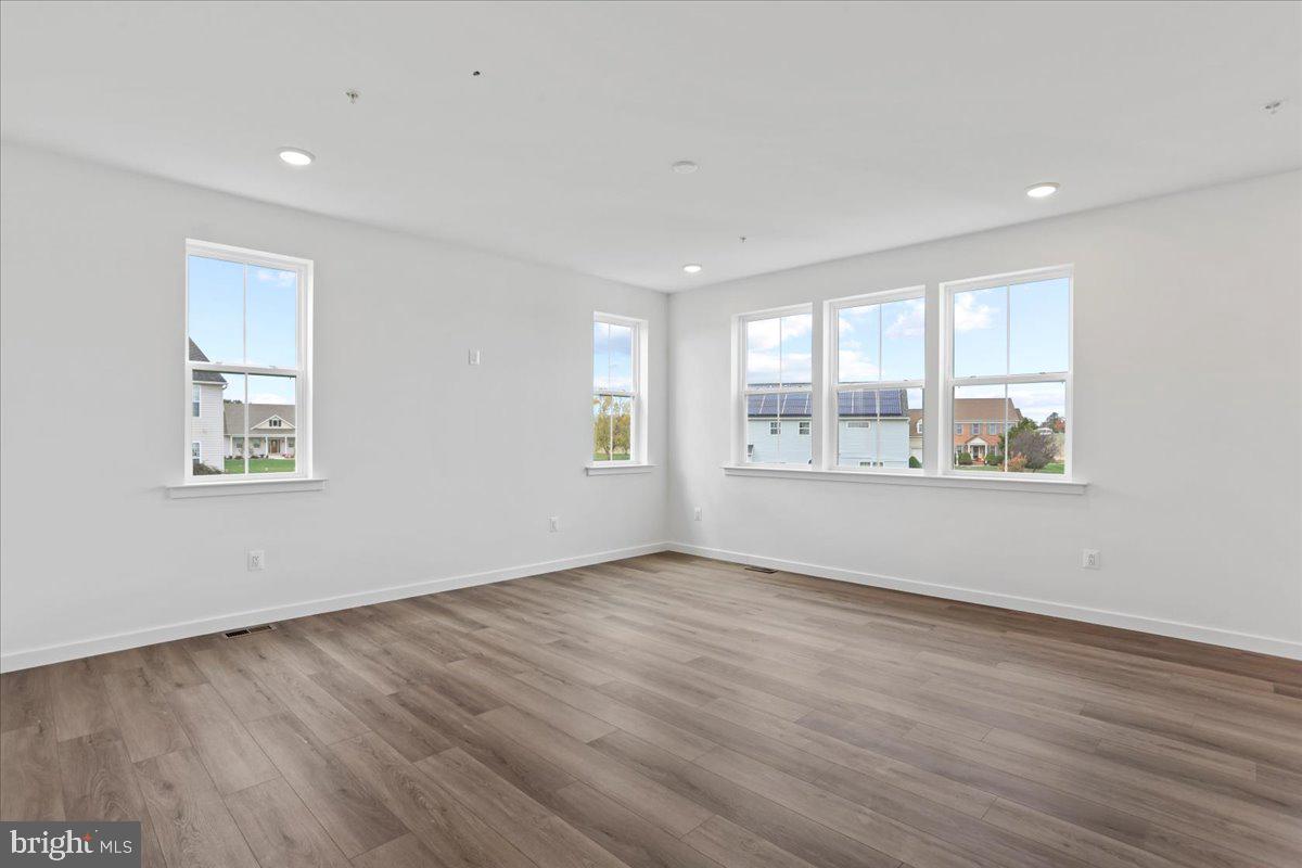 PARADISE HEIGHTS - Residential