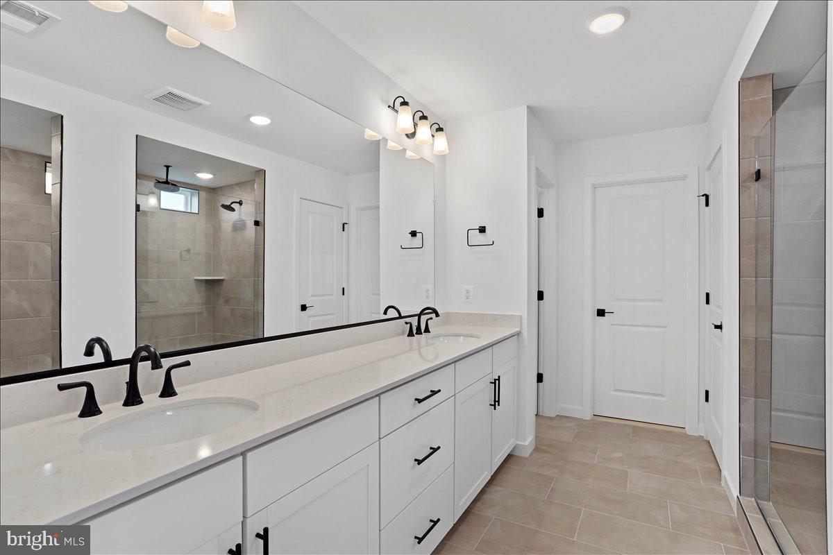 PARADISE HEIGHTS - Residential