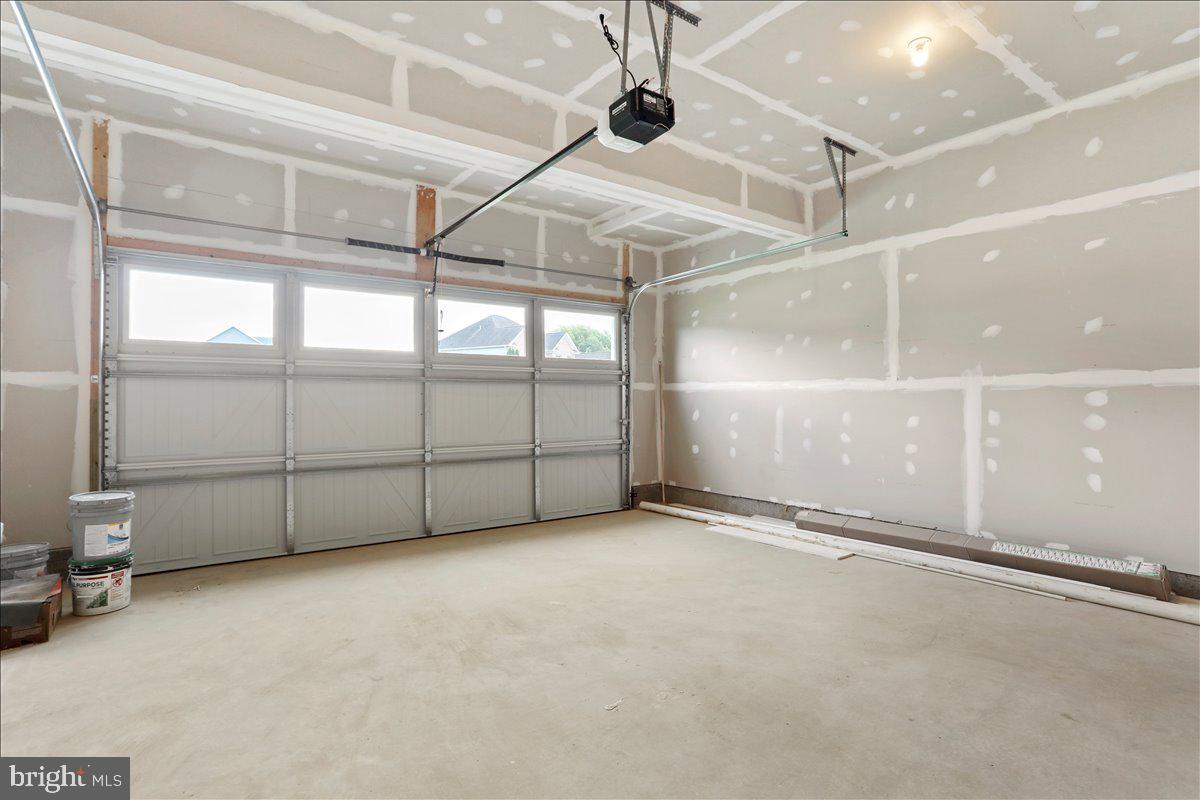 PARADISE HEIGHTS - Residential