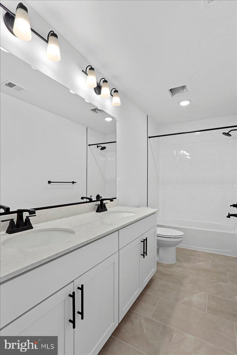 PARADISE HEIGHTS - Residential