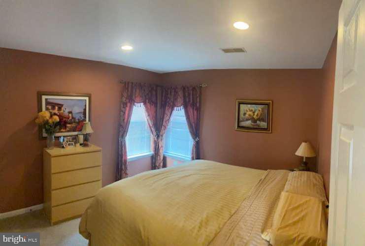 SENECA CROSSING - Residential