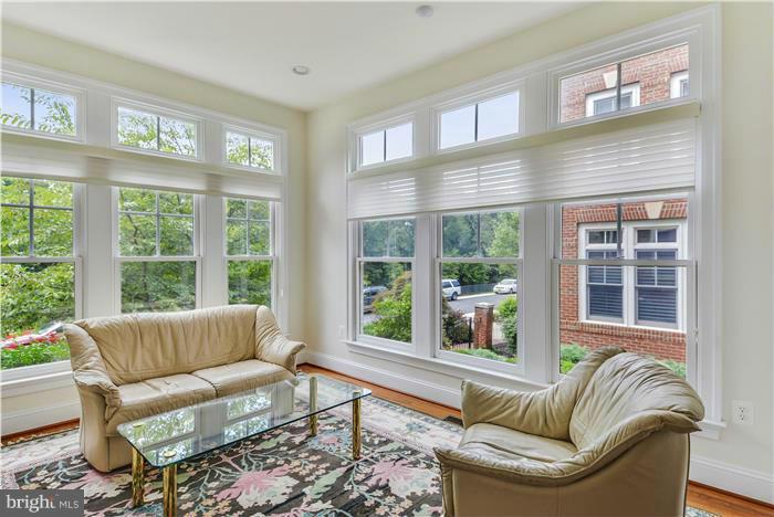 RIVER CREEK - Residential