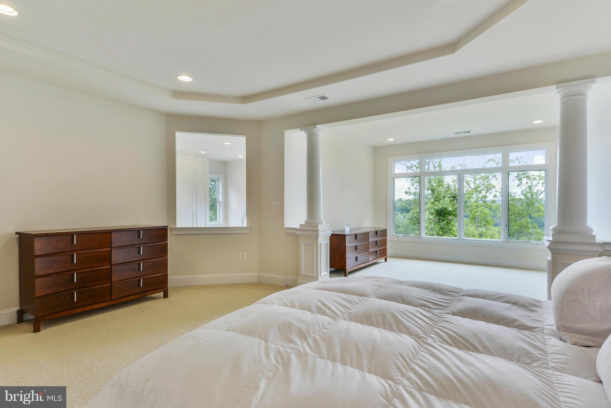 RIVER CREEK - Residential