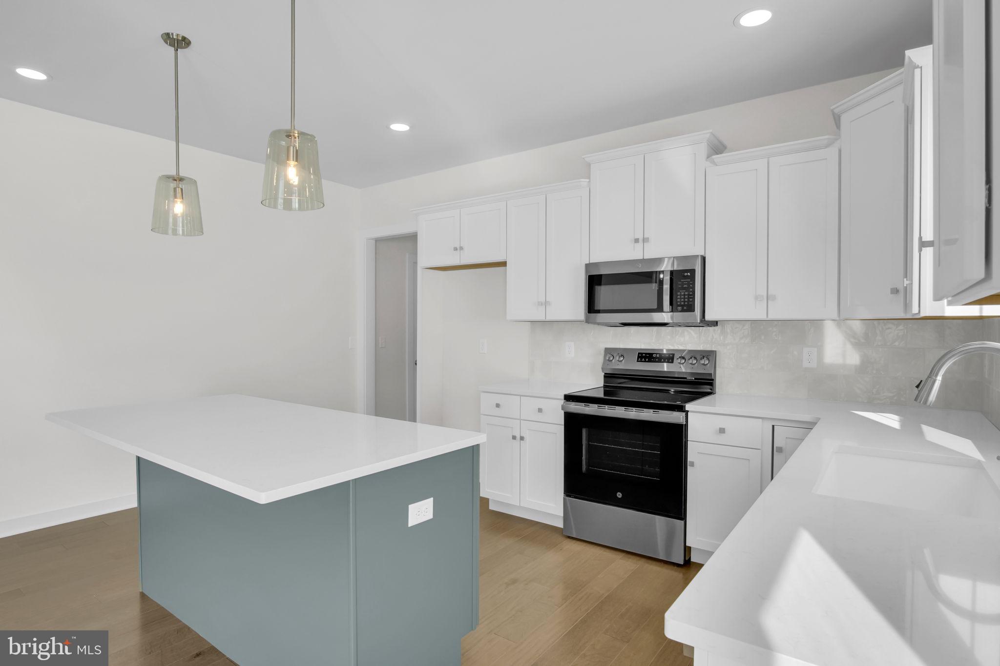 SOUTHGATE - Residential