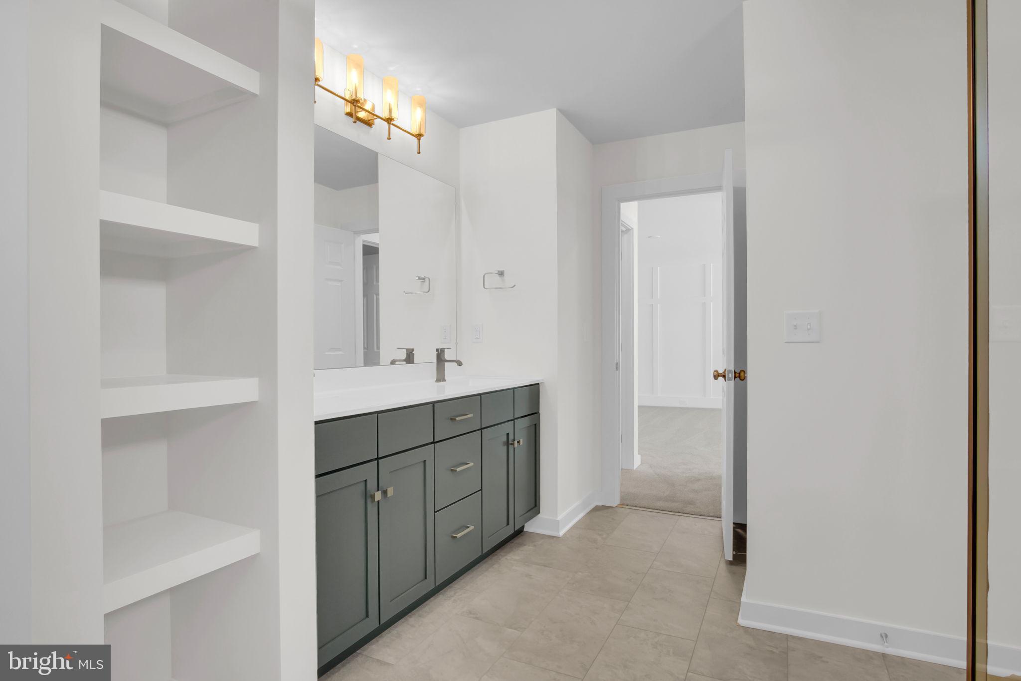 SOUTHGATE - Residential