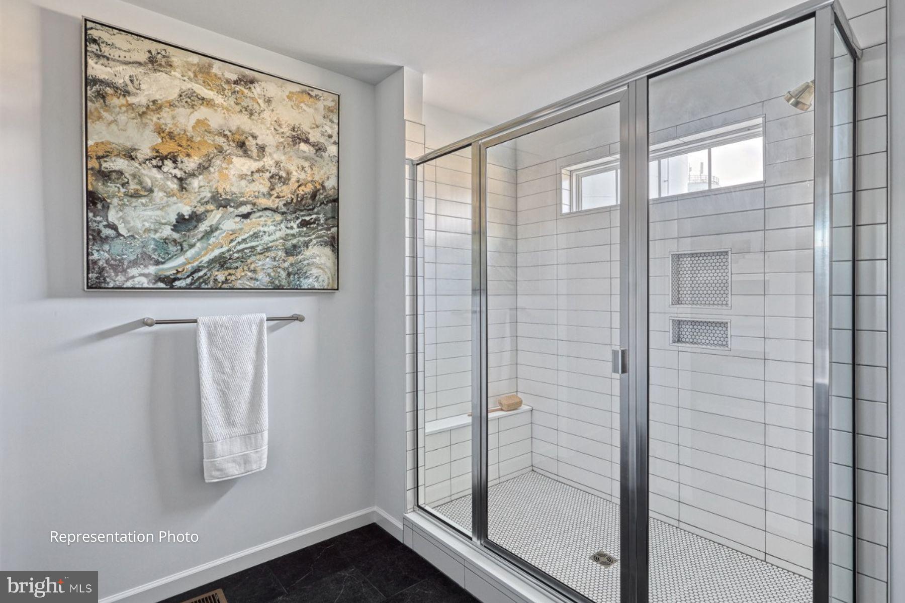 SOUTHGATE - Residential