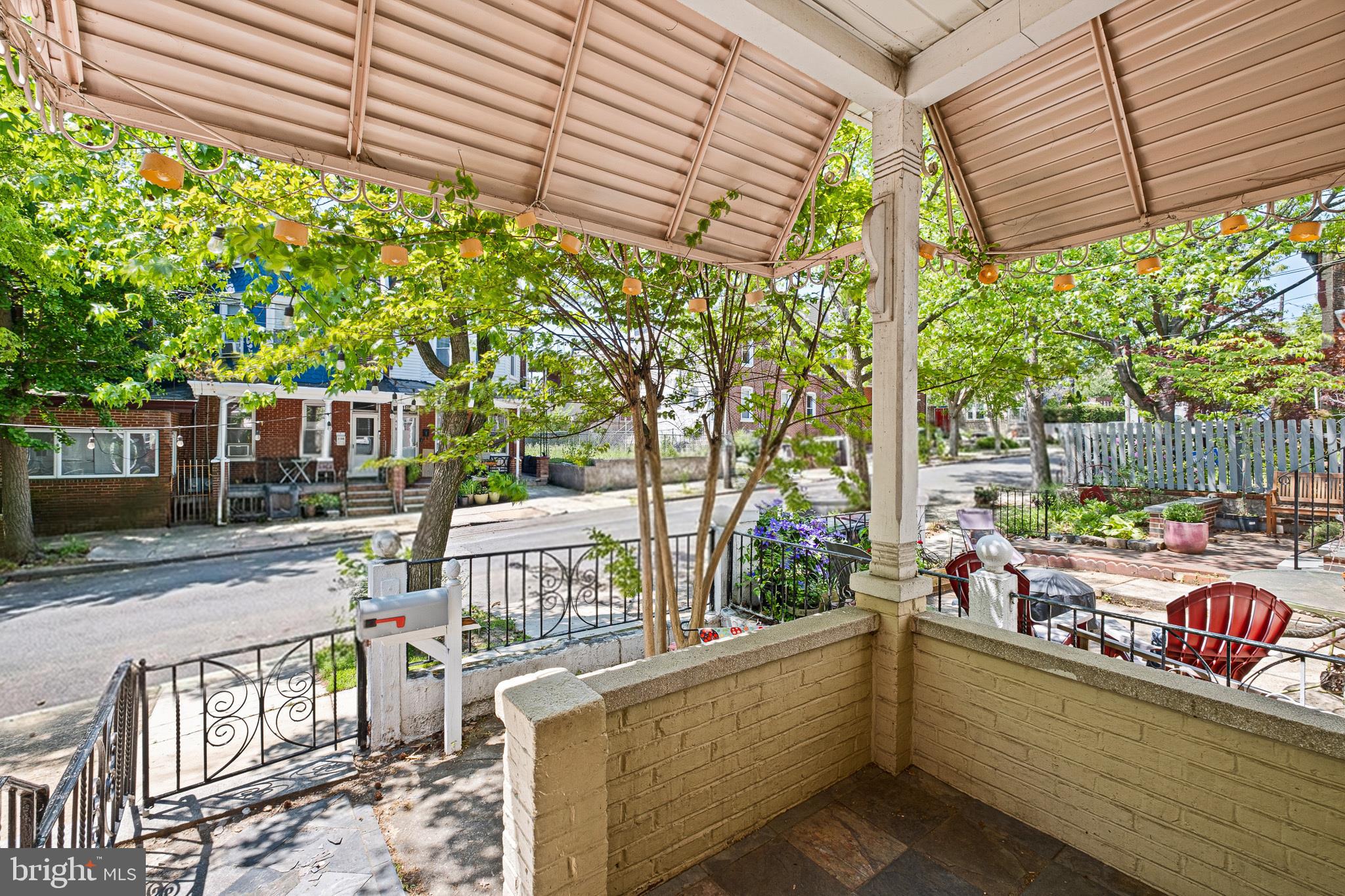 1123 W 7TH STREET