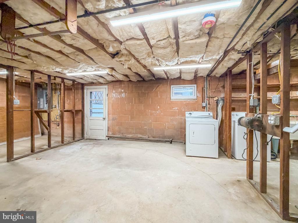 ELKINS PARK - Residential