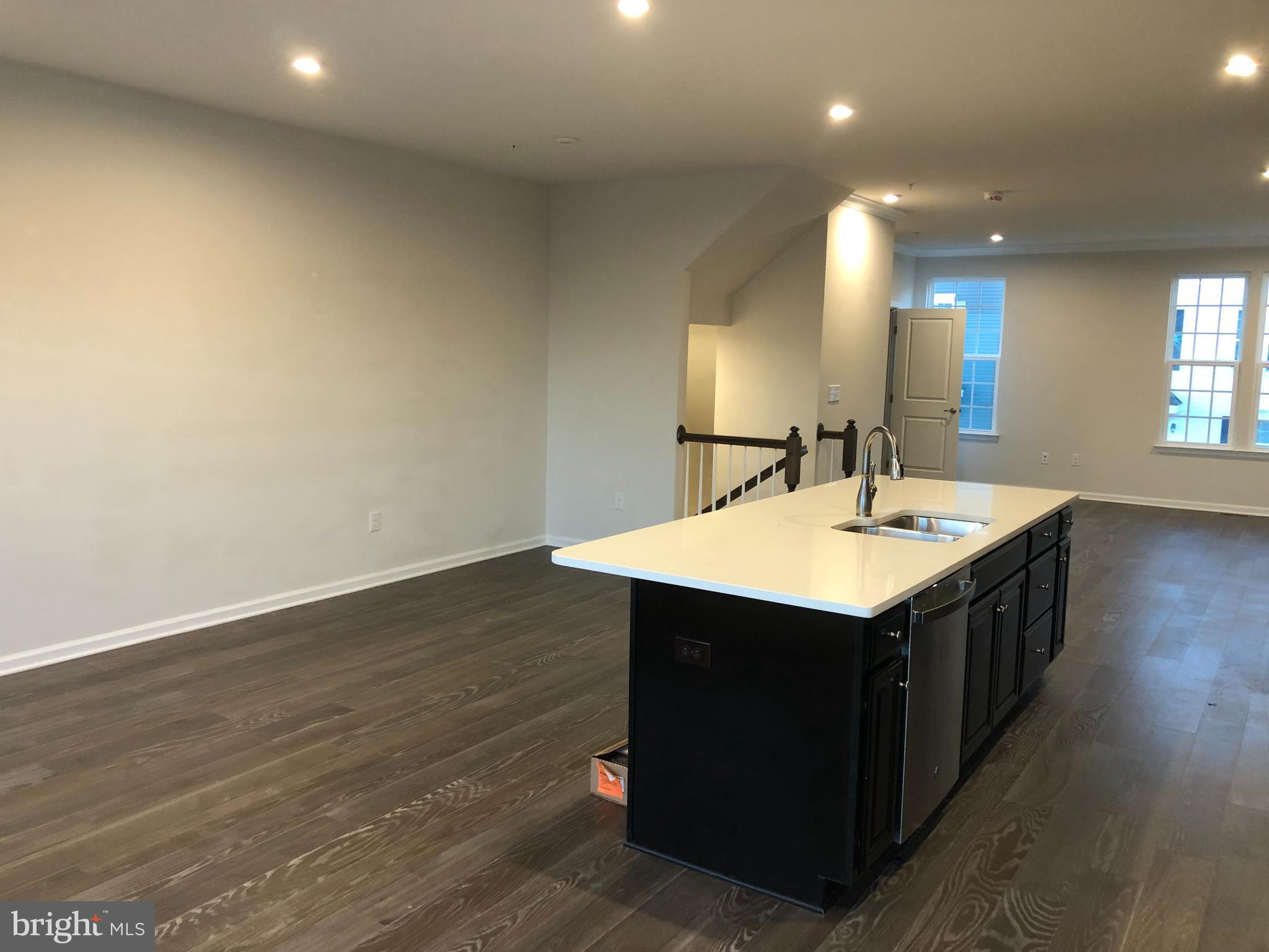 ANDALE GREEN - Residential Lease