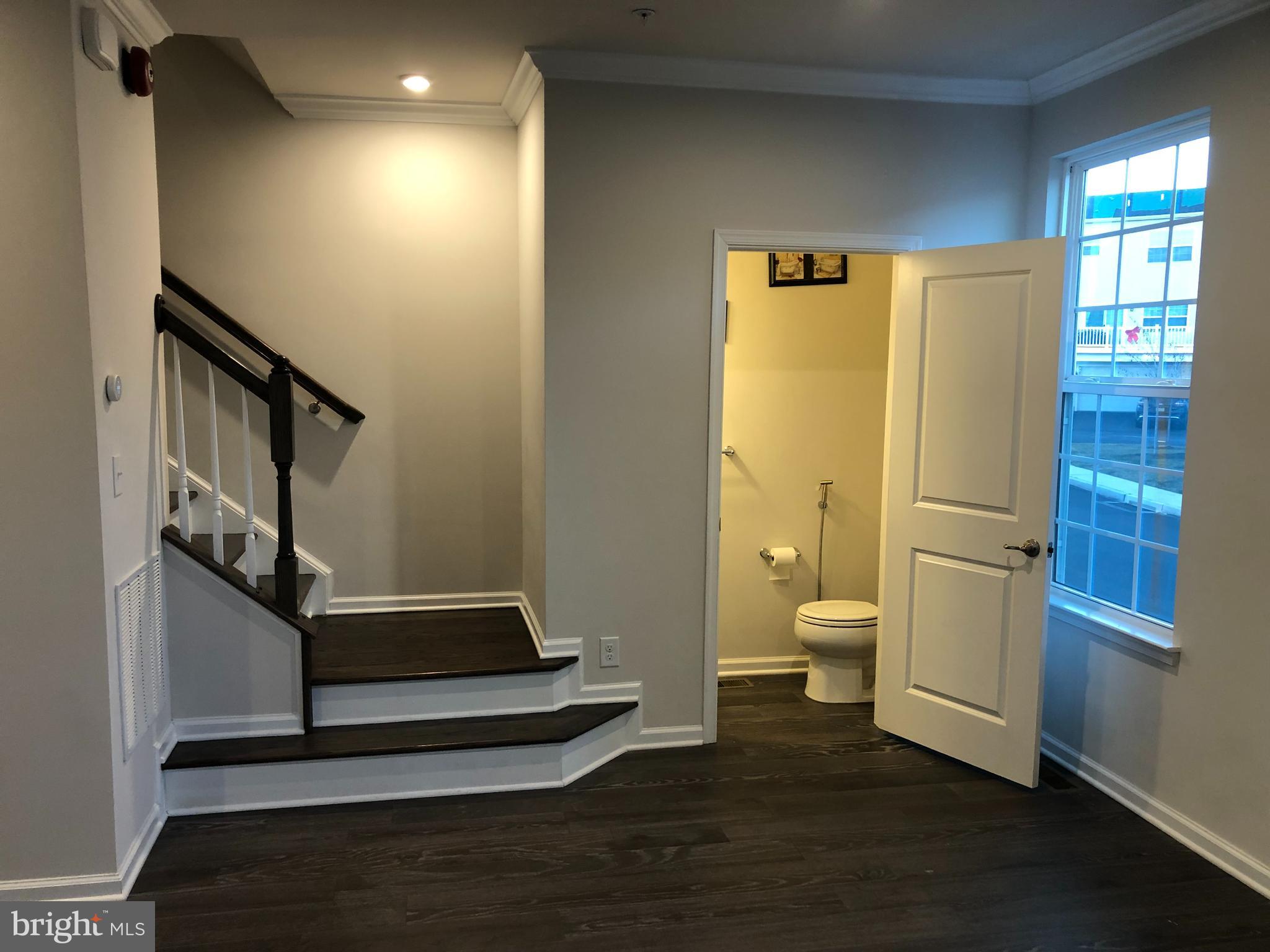 ANDALE GREEN - Residential Lease