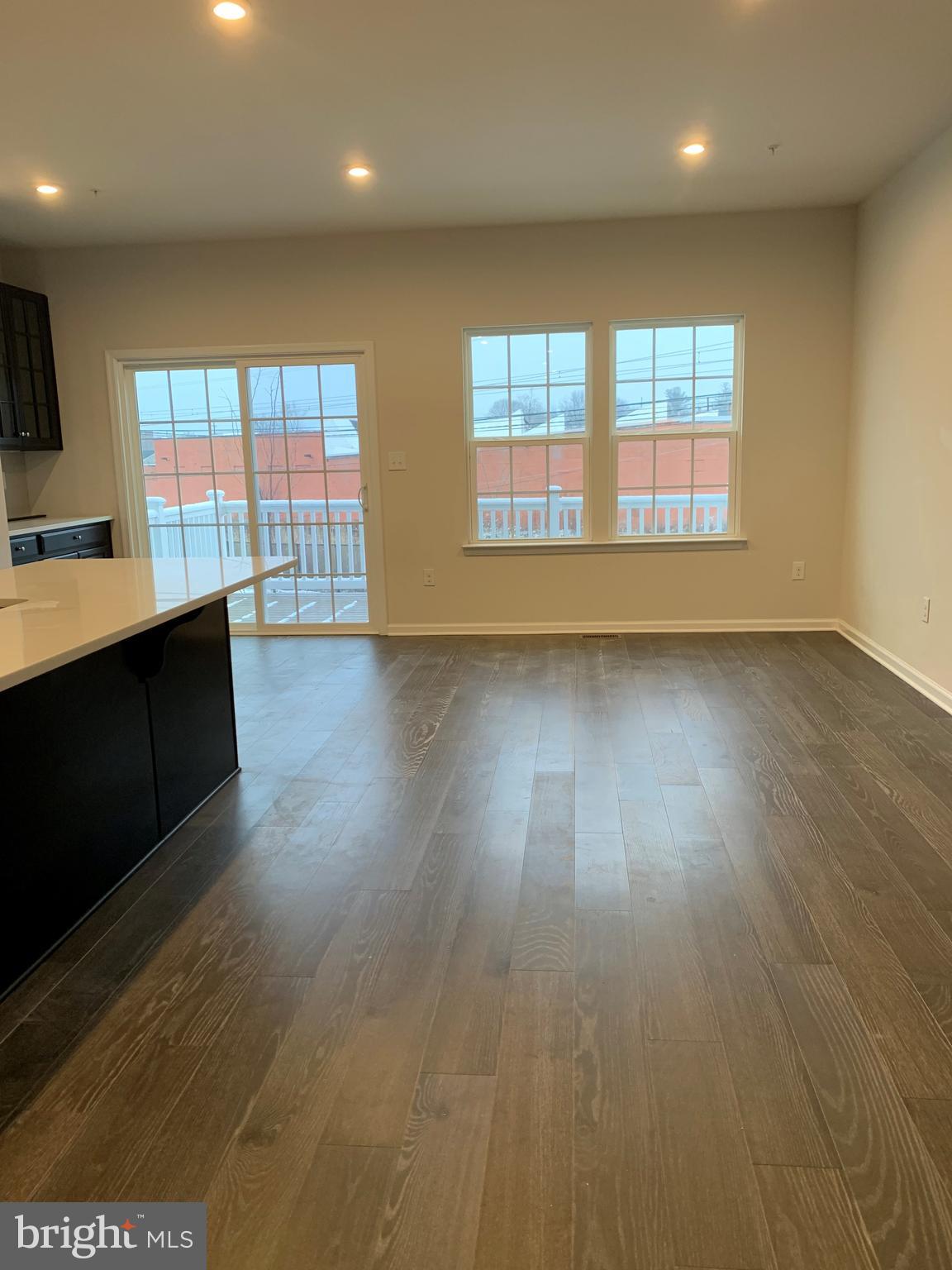 ANDALE GREEN - Residential Lease