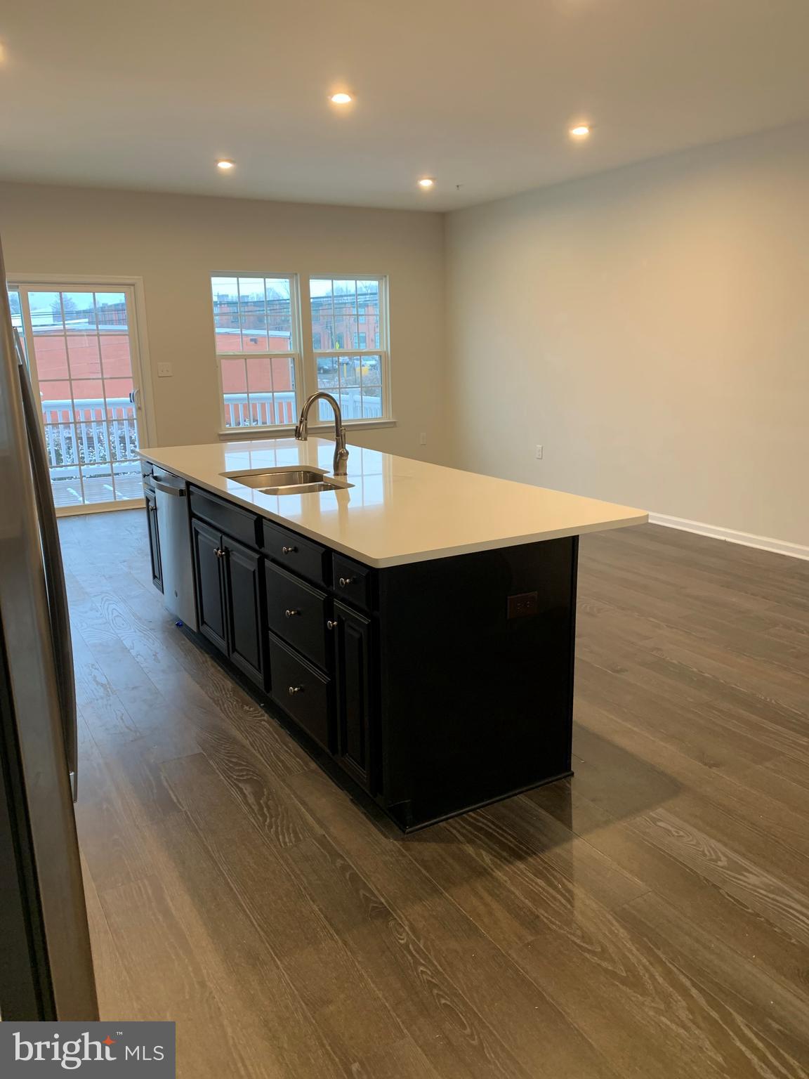 ANDALE GREEN - Residential Lease