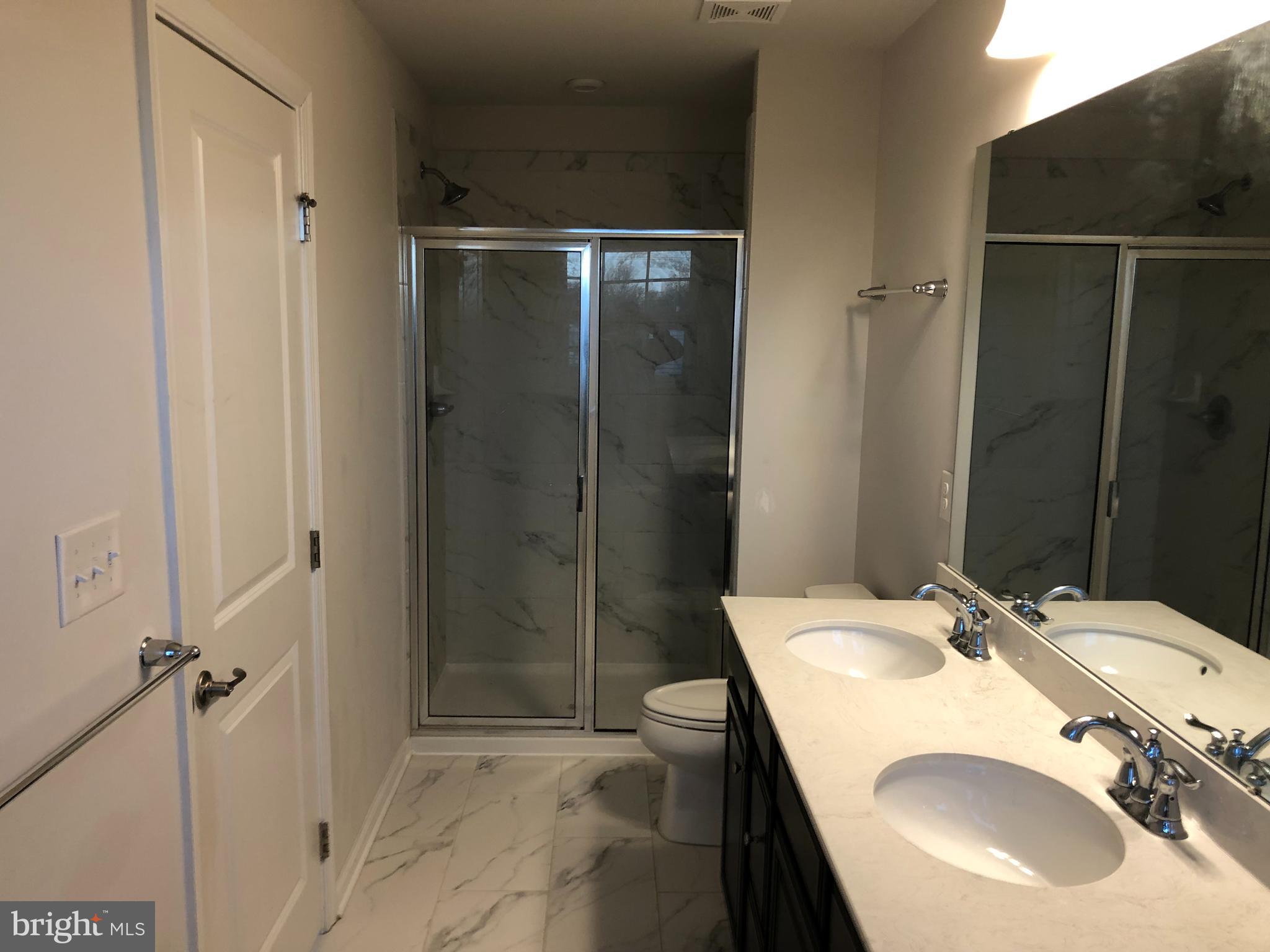 ANDALE GREEN - Residential Lease