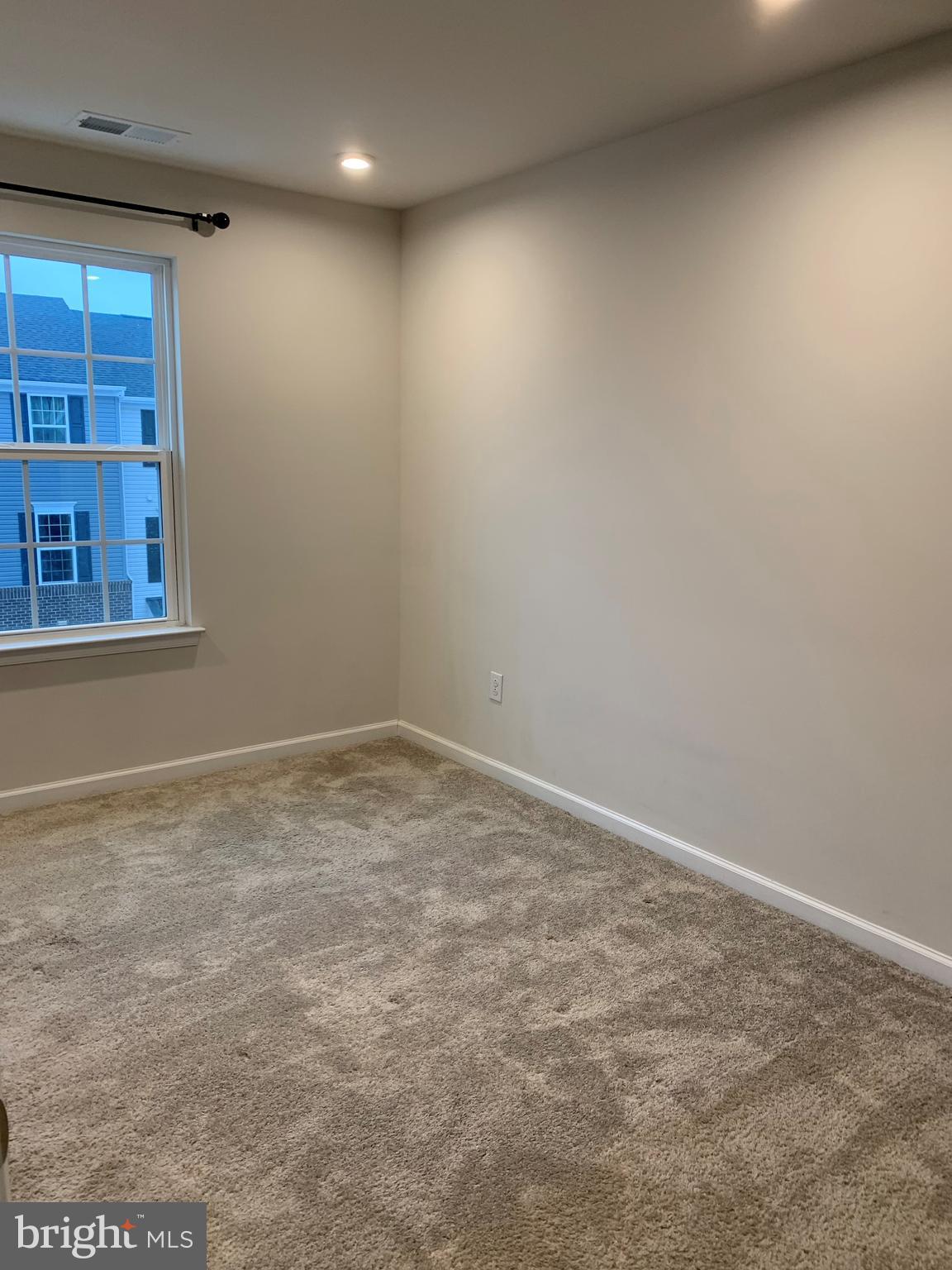 ANDALE GREEN - Residential Lease