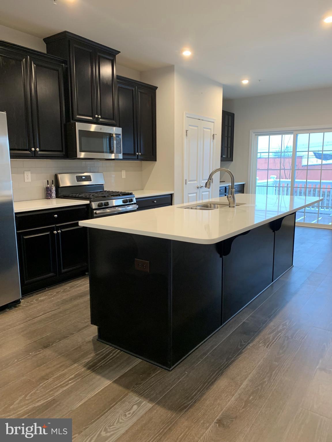 ANDALE GREEN - Residential Lease