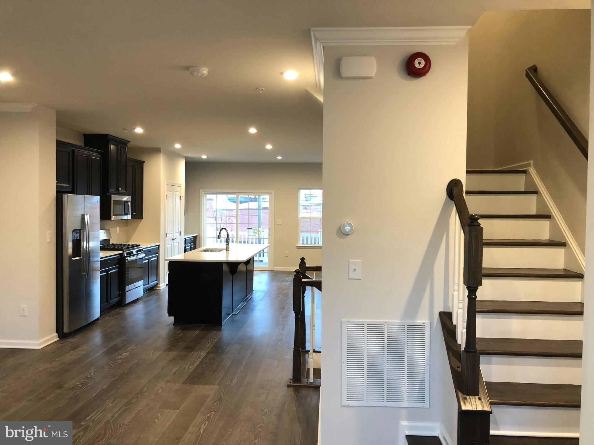 ANDALE GREEN - Residential Lease