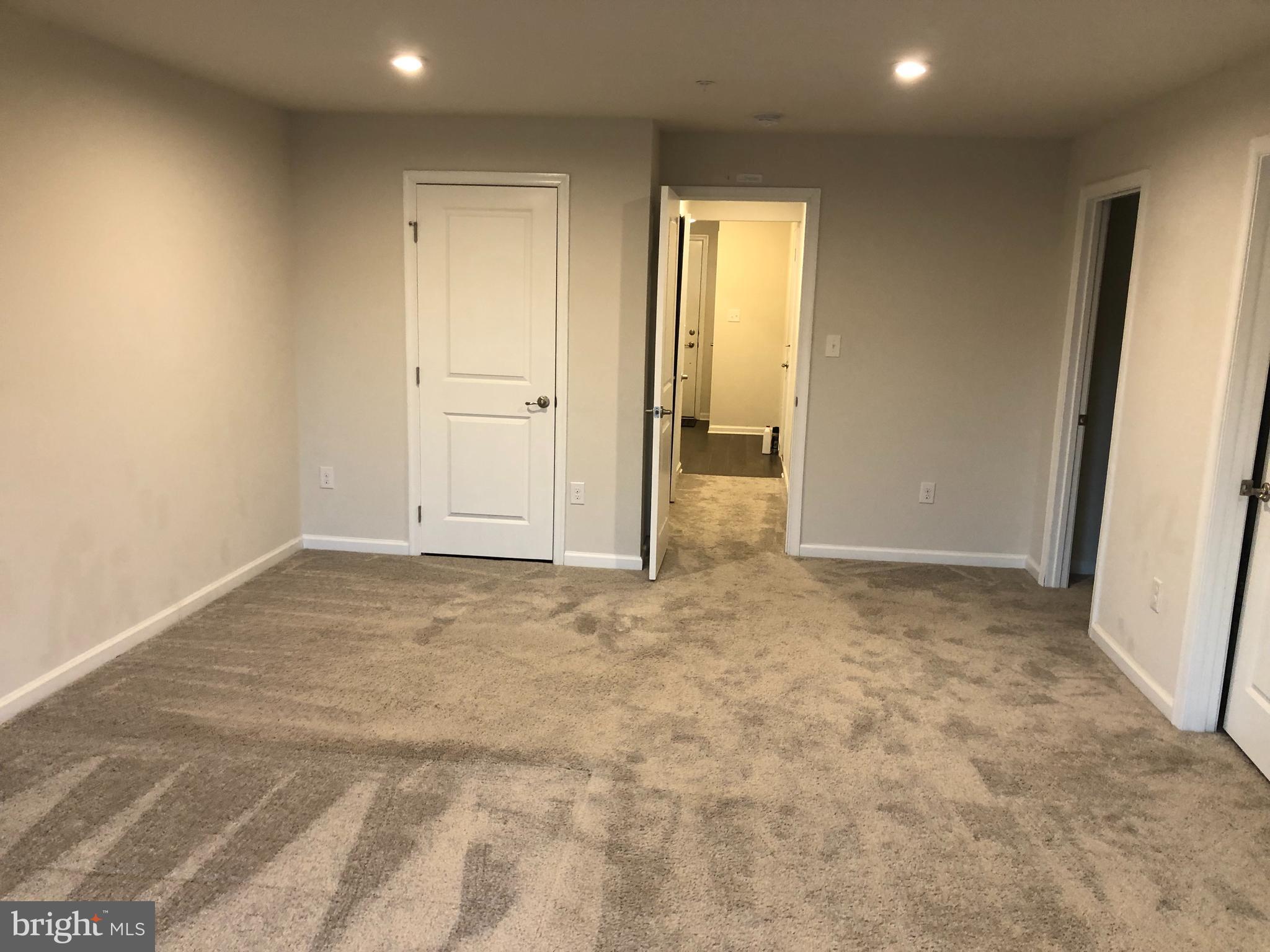 ANDALE GREEN - Residential Lease