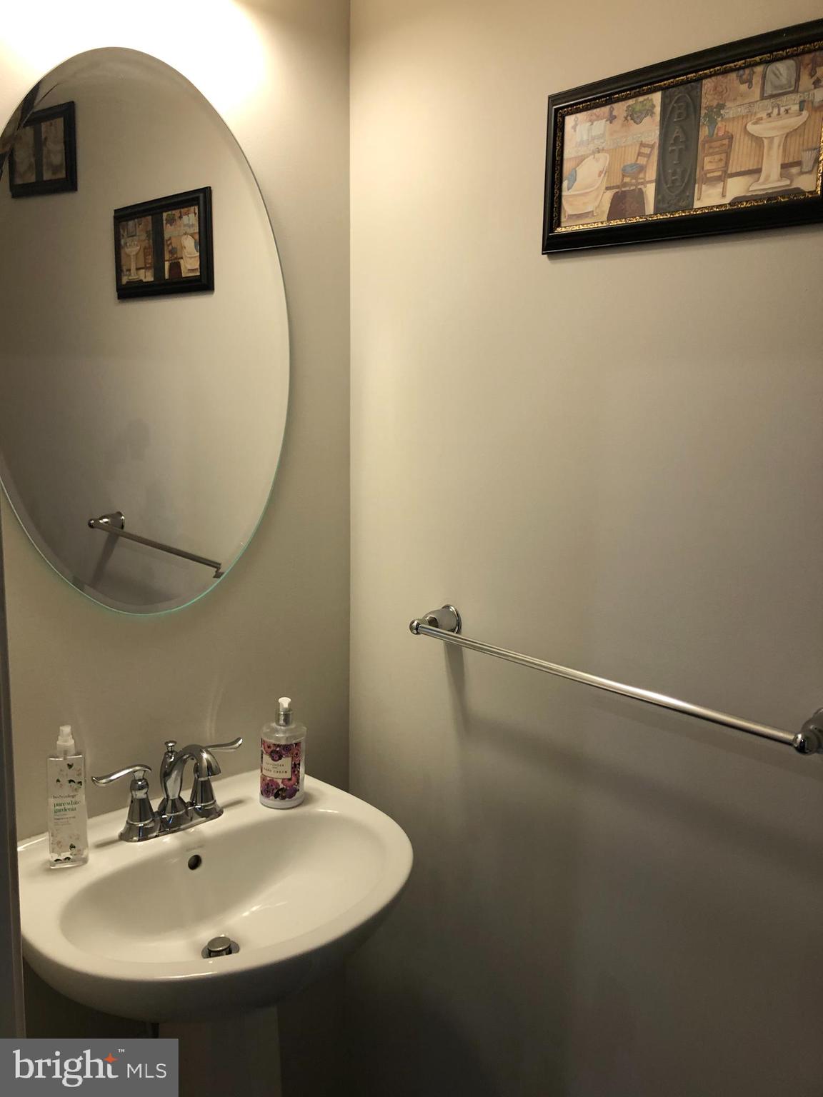 ANDALE GREEN - Residential Lease