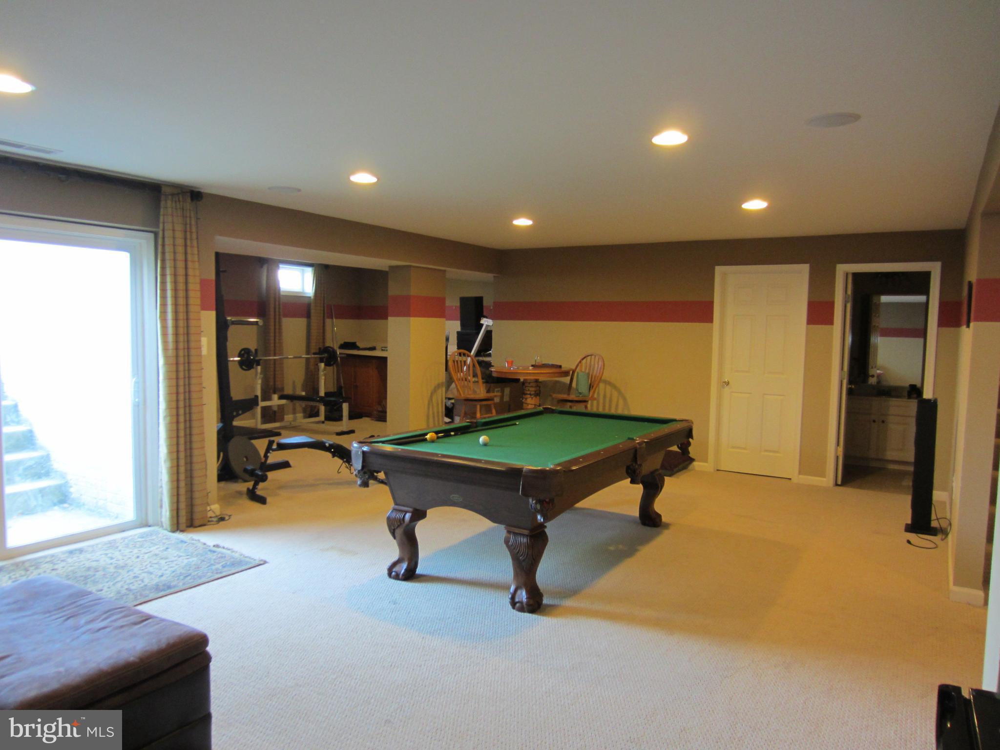 CHURCH HILL HUNT - Residential