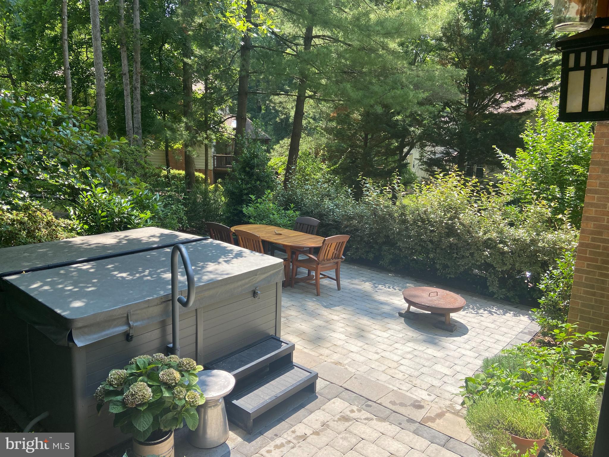 BURKE CENTRE - Residential