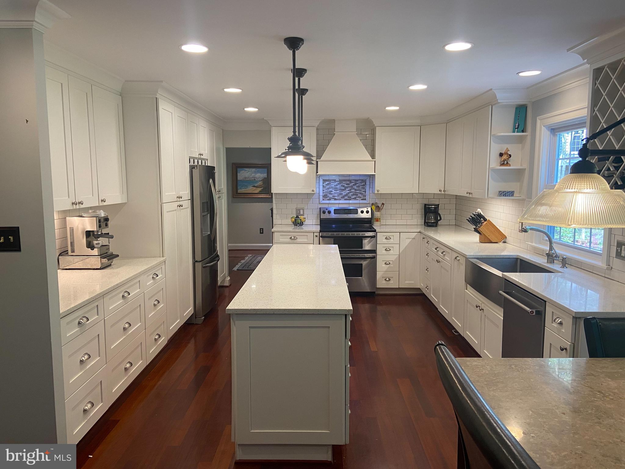 BURKE CENTRE - Residential