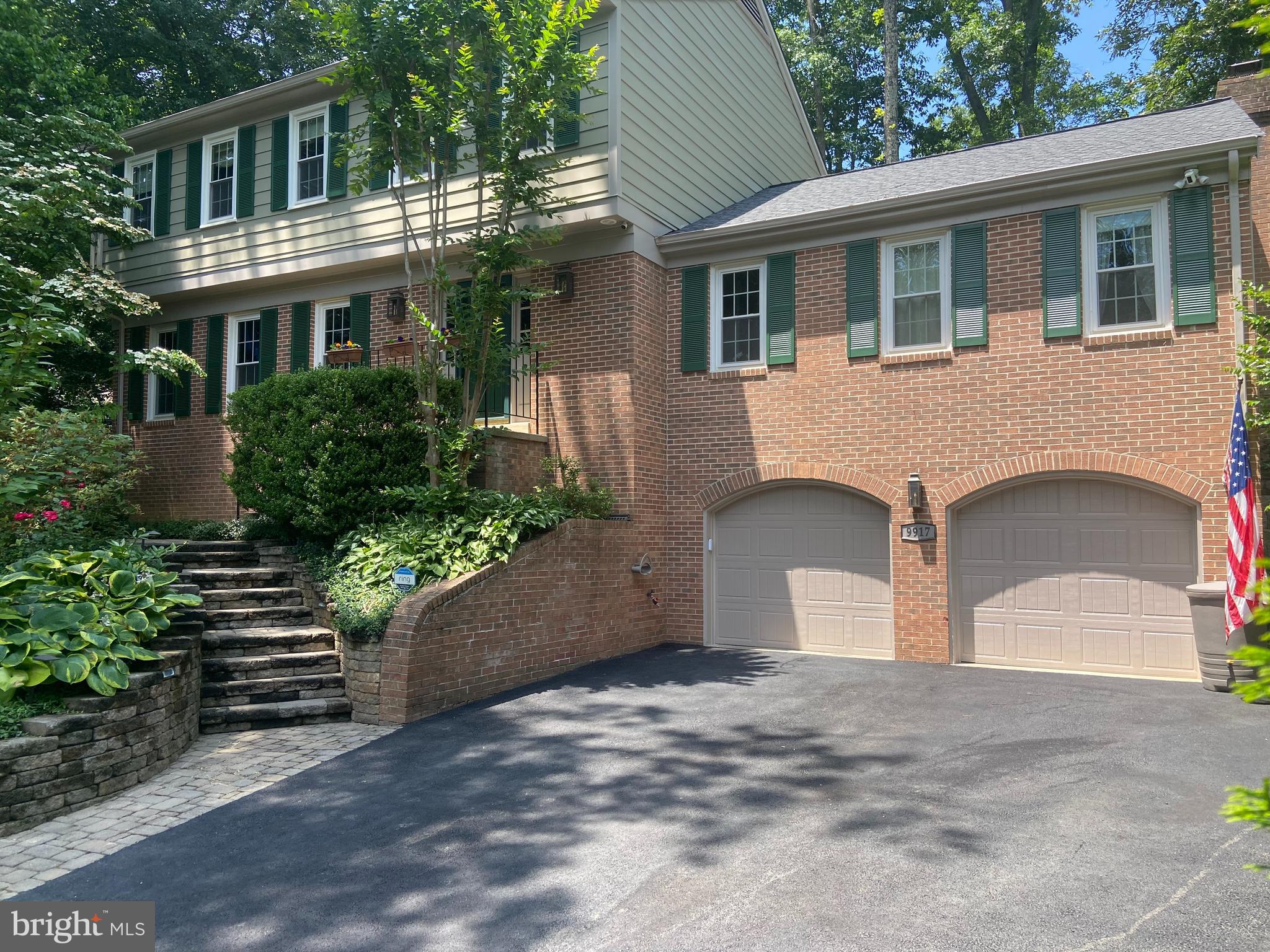 BURKE CENTRE - Residential