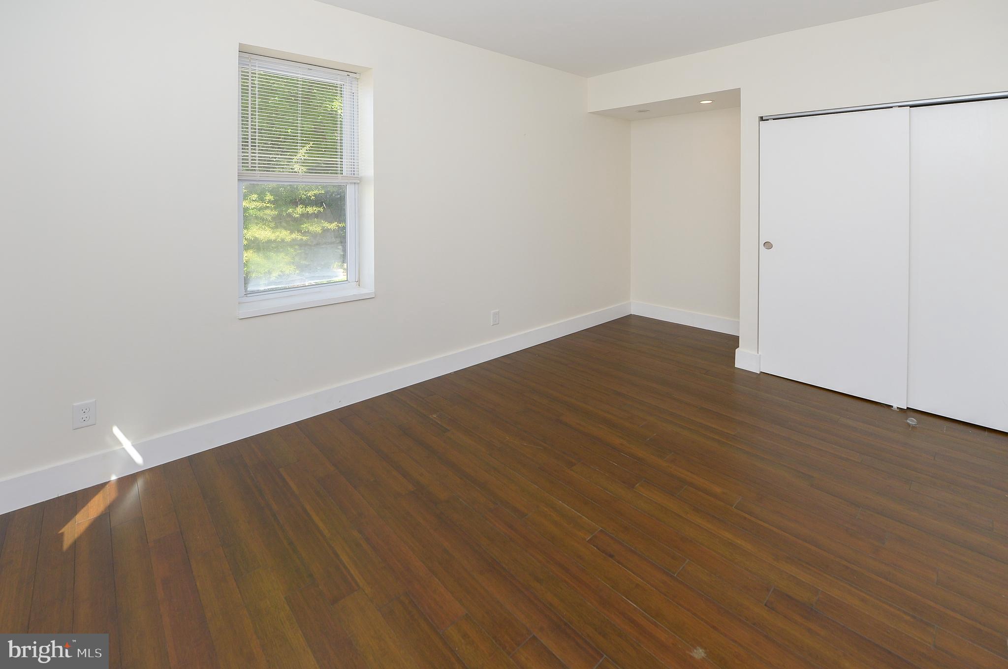 ROXBOROUGH - Residential