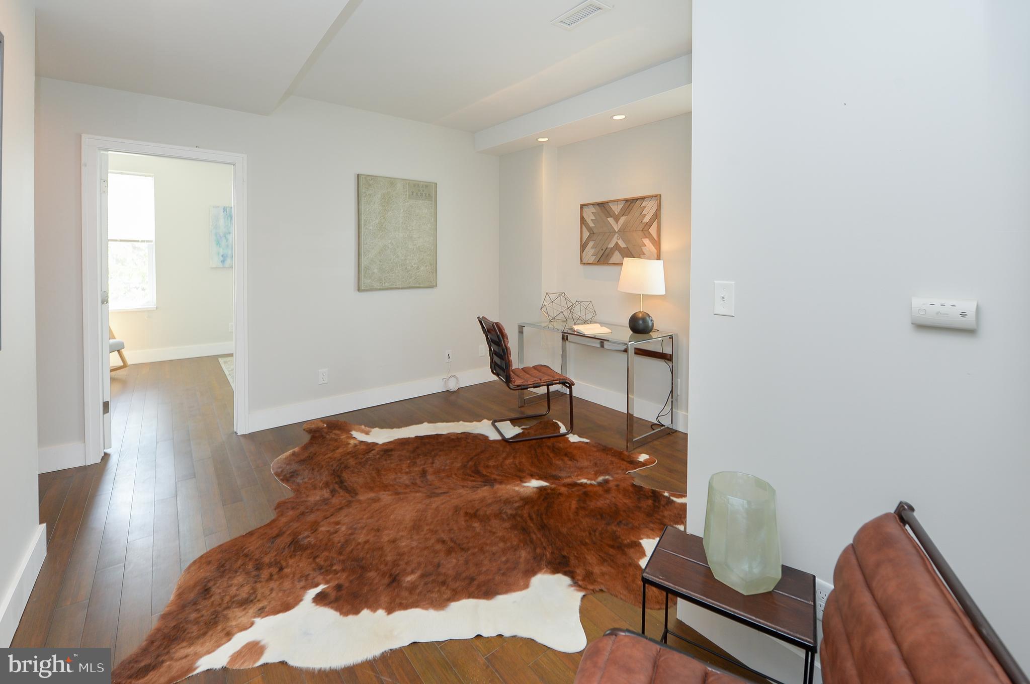 ROXBOROUGH - Residential