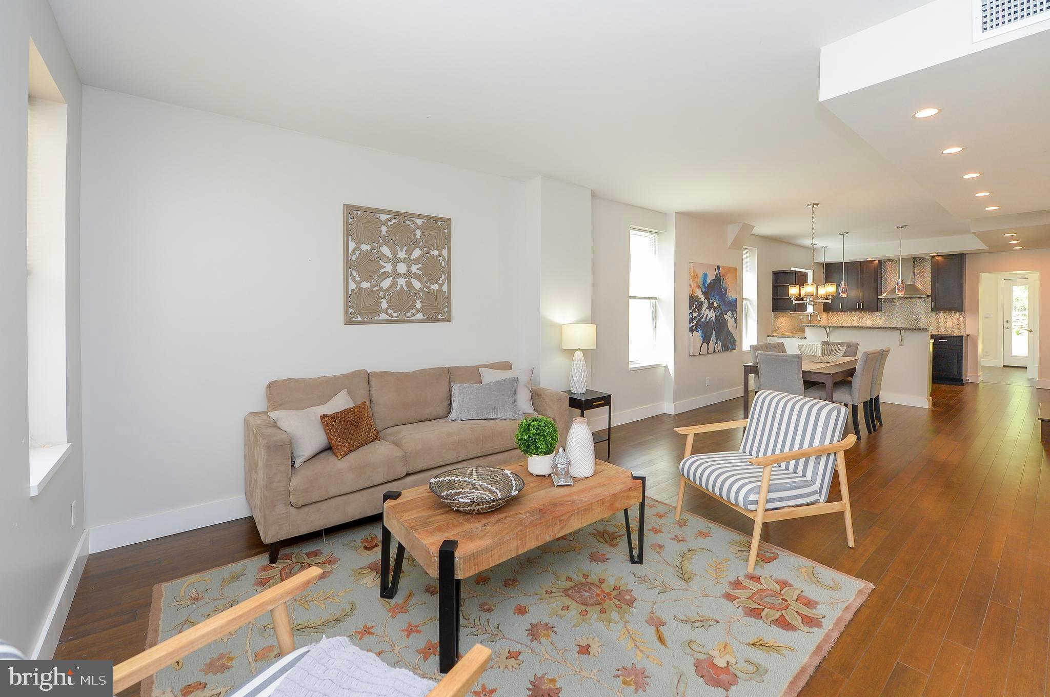 ROXBOROUGH - Residential