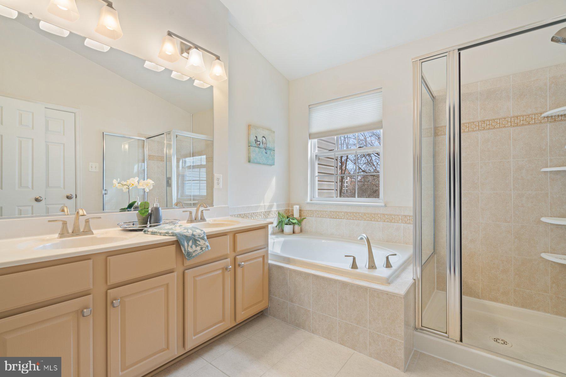 WATERS EDGE - Residential