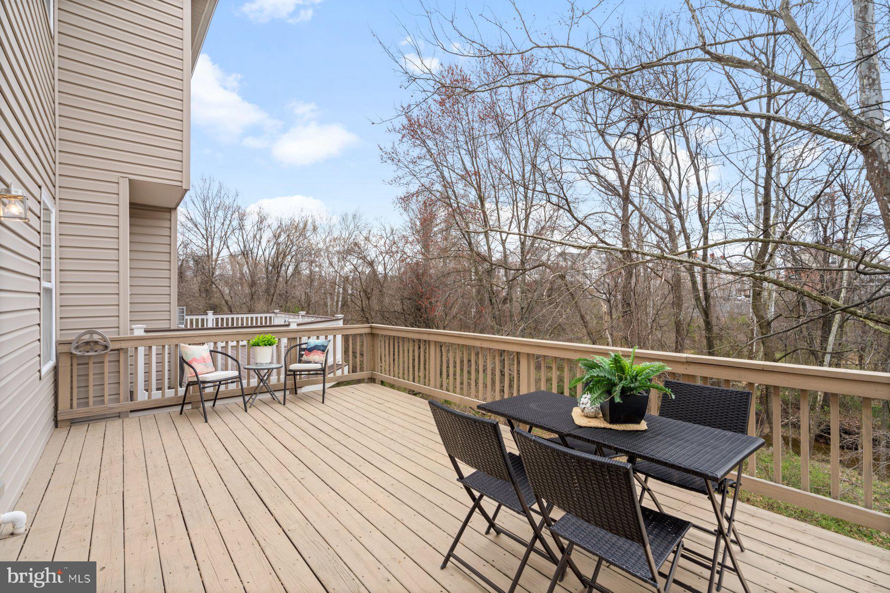 WATERS EDGE - Residential