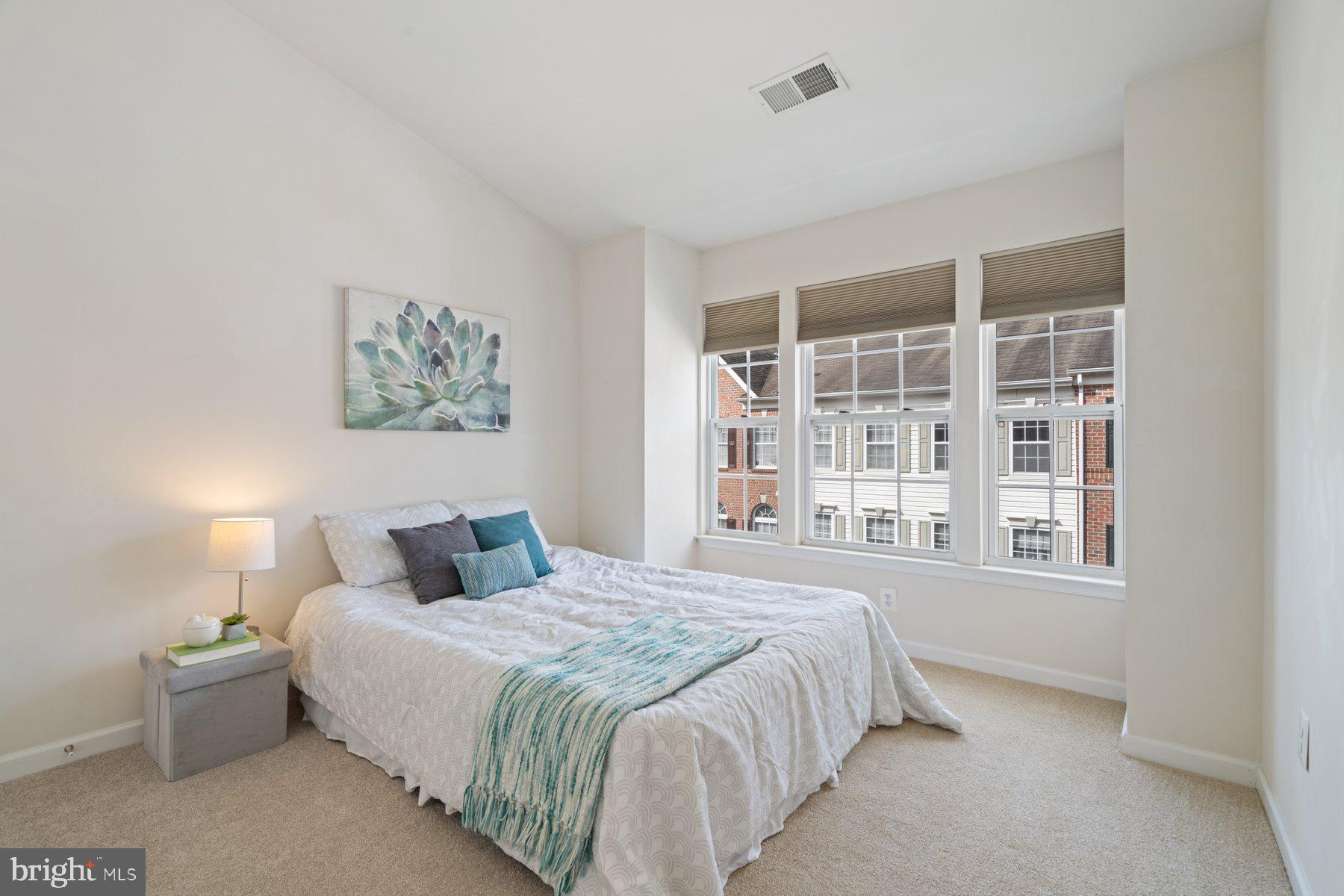 WATERS EDGE - Residential