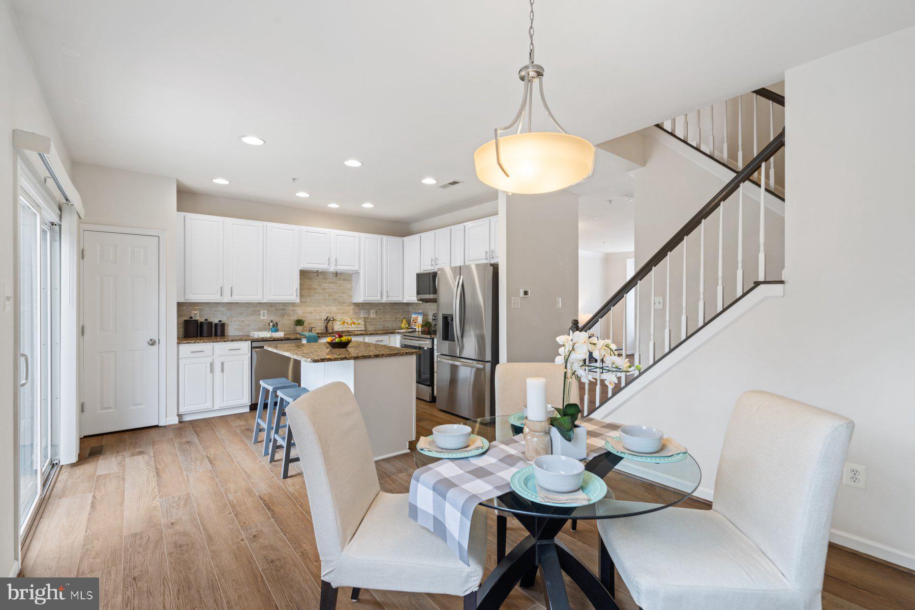 WATERS EDGE - Residential