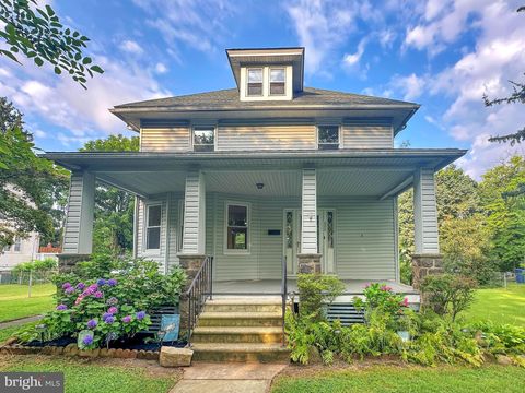 Photo of 809 Garfield Avenue, PALMYRA, NJ 08065 (MLS # NJBL2116786)