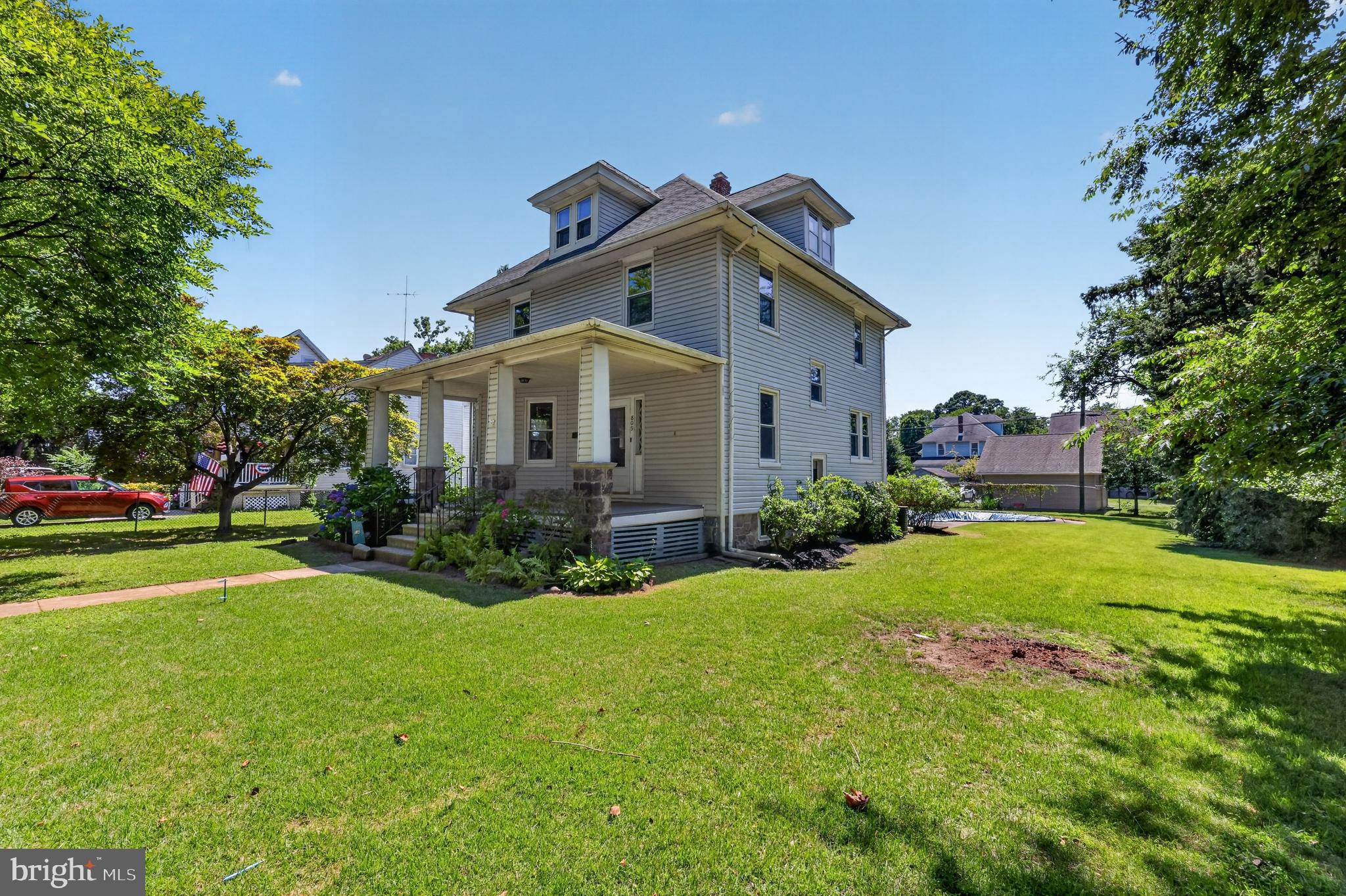 809 GARFIELD AVENUE