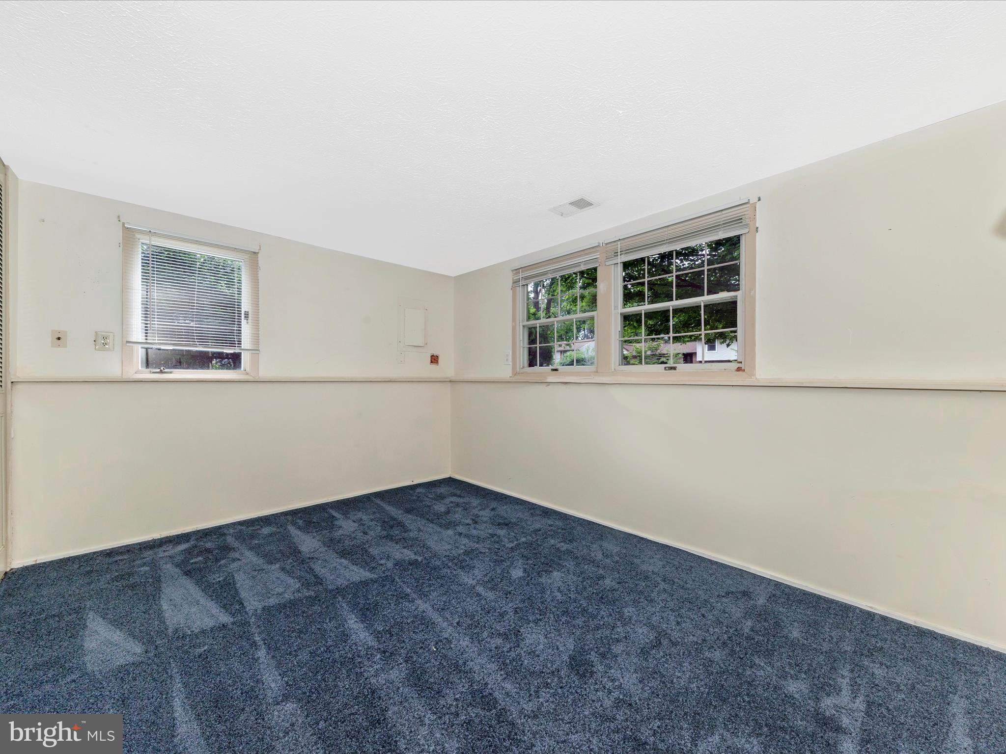 HILLCREST ORCHARDS - Residential