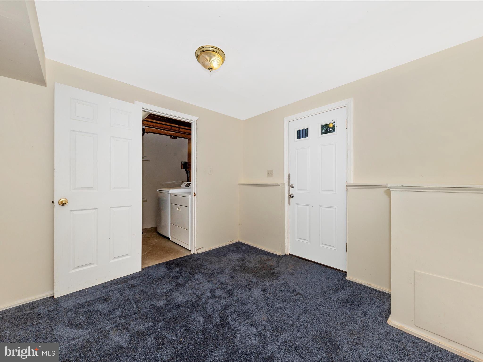 HILLCREST ORCHARDS - Residential