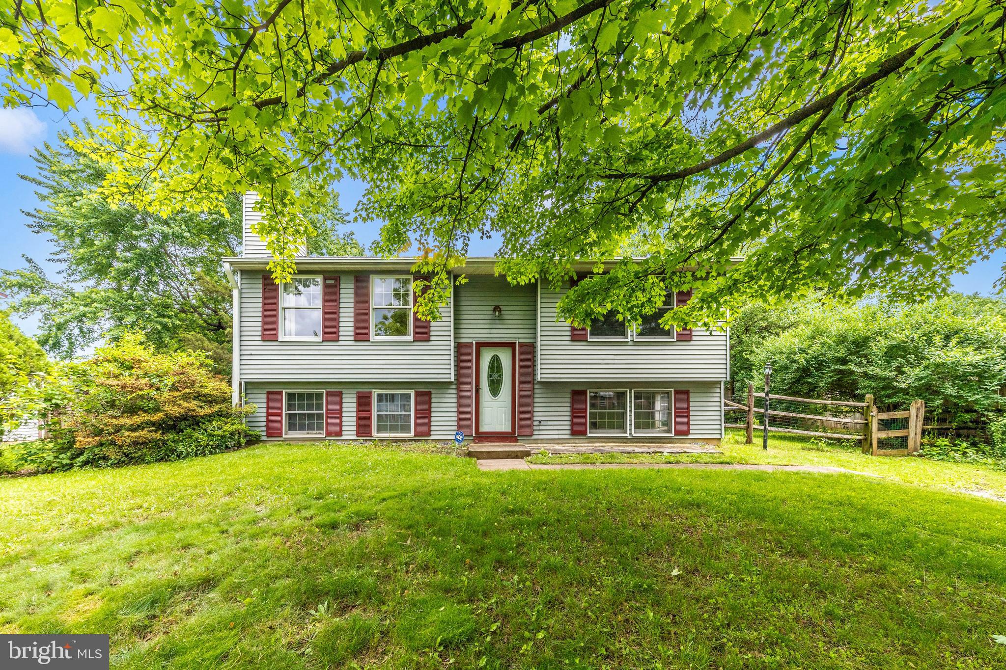 HILLCREST ORCHARDS - Residential