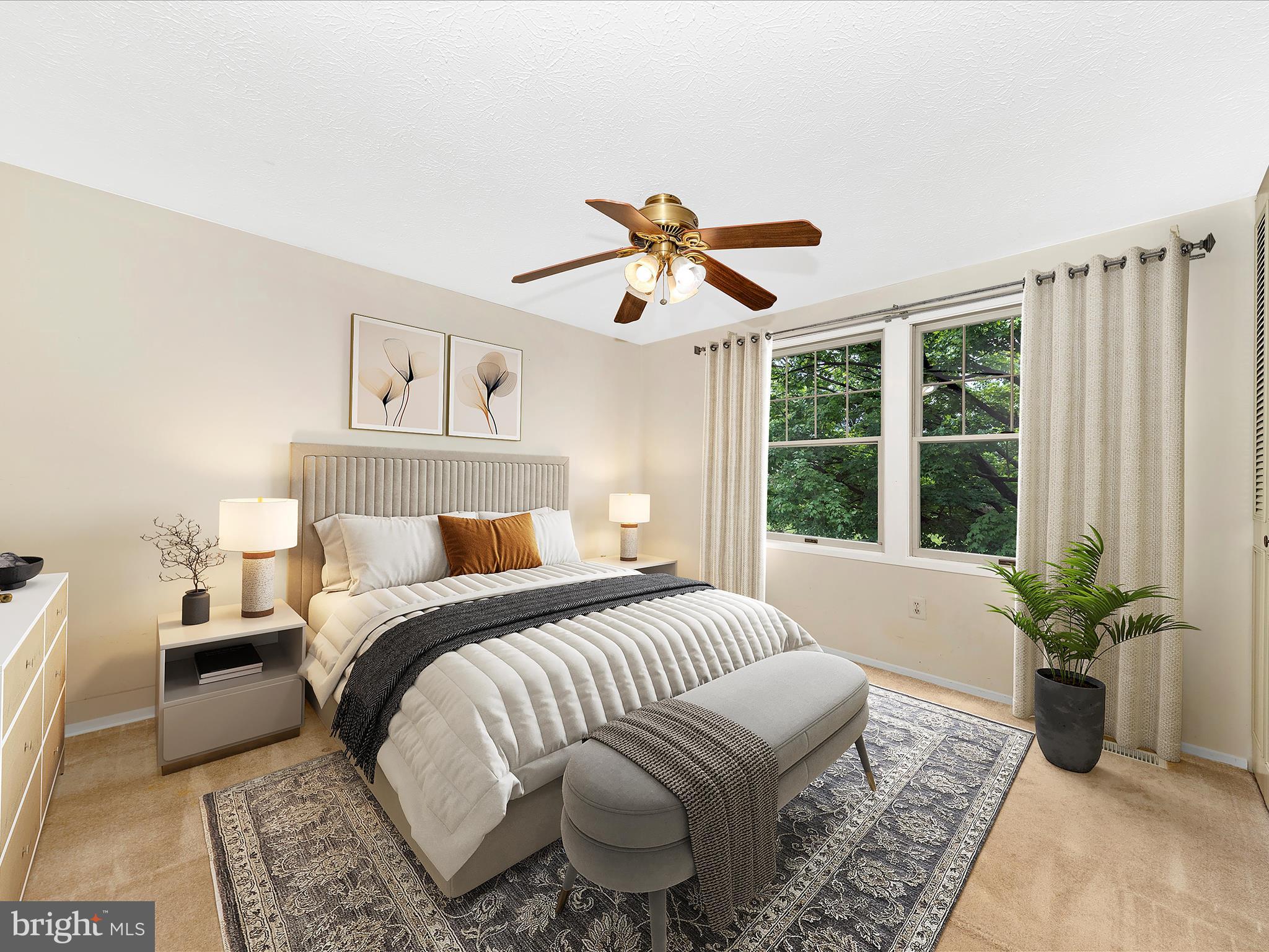 HILLCREST ORCHARDS - Residential